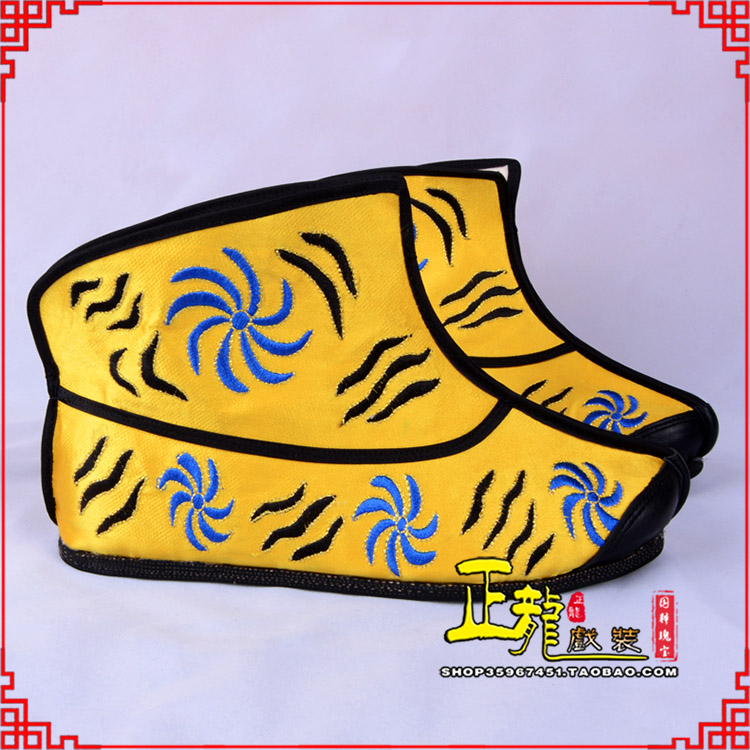 龙陵.美猴王靴子虎纹靴金黄快靴 猴鞋